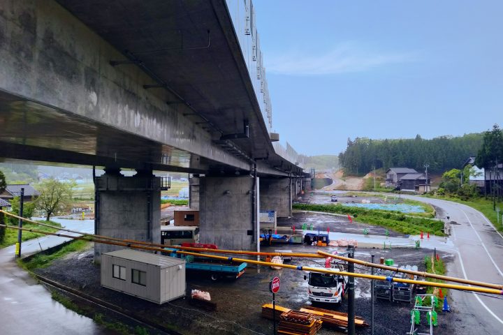 能越道 洲衛高架橋(上り線)